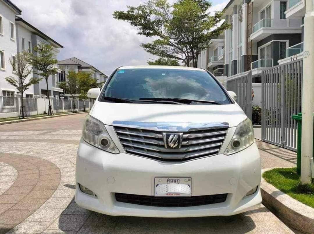 Toyota Alphard 2010forrent