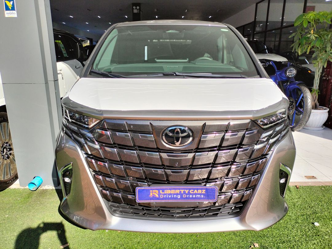 តូយ៉ូតា អាល់ហ្វា 2023forsale