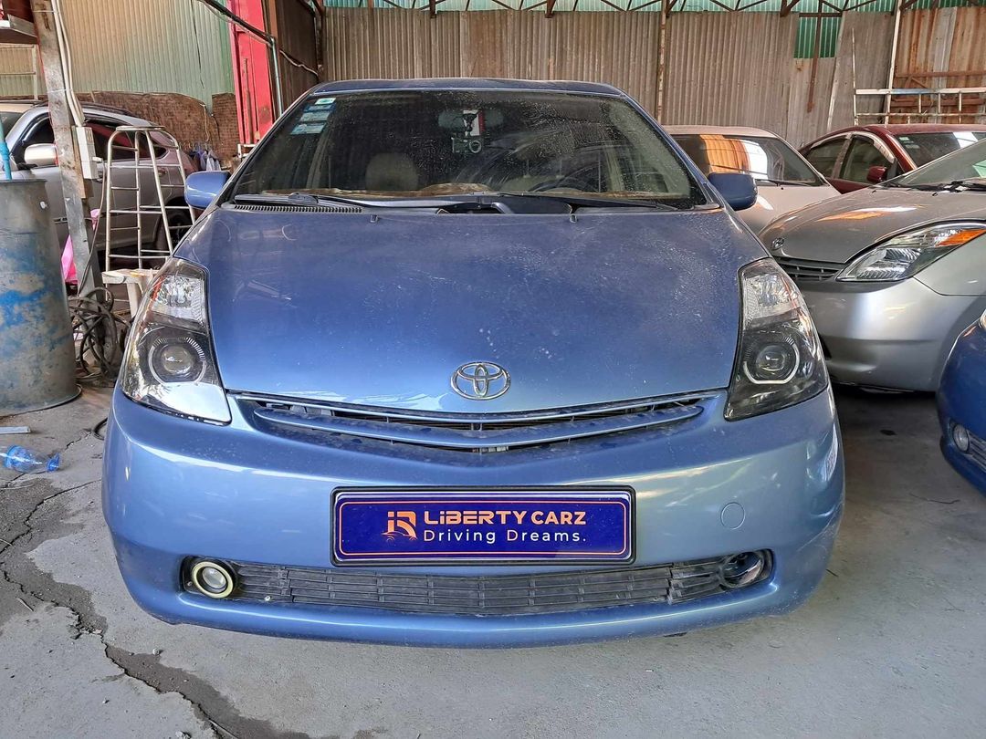 តូយ៉ូតា Prius 2004forsale