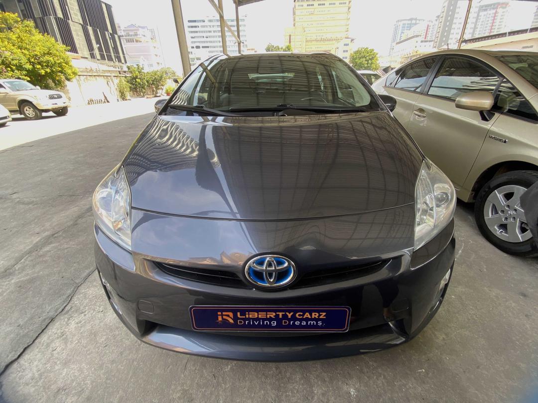 តូយ៉ូតា Prius 2011forsale