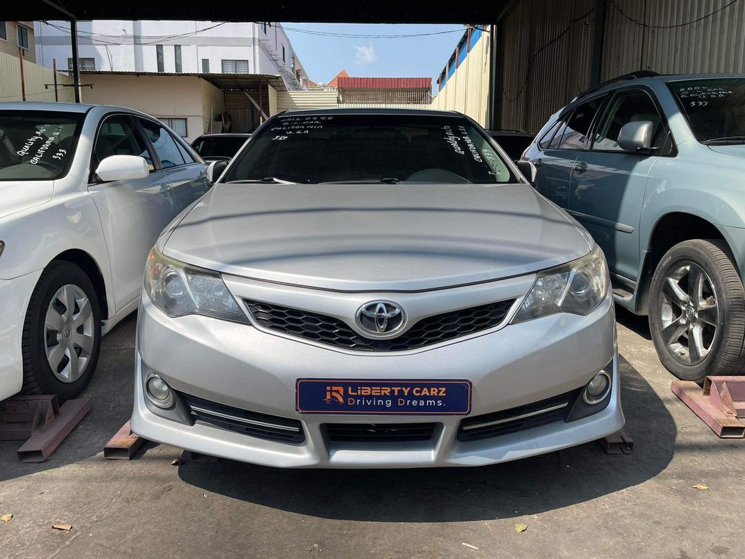 តូយ៉ូតា កាមរី 2012forsale