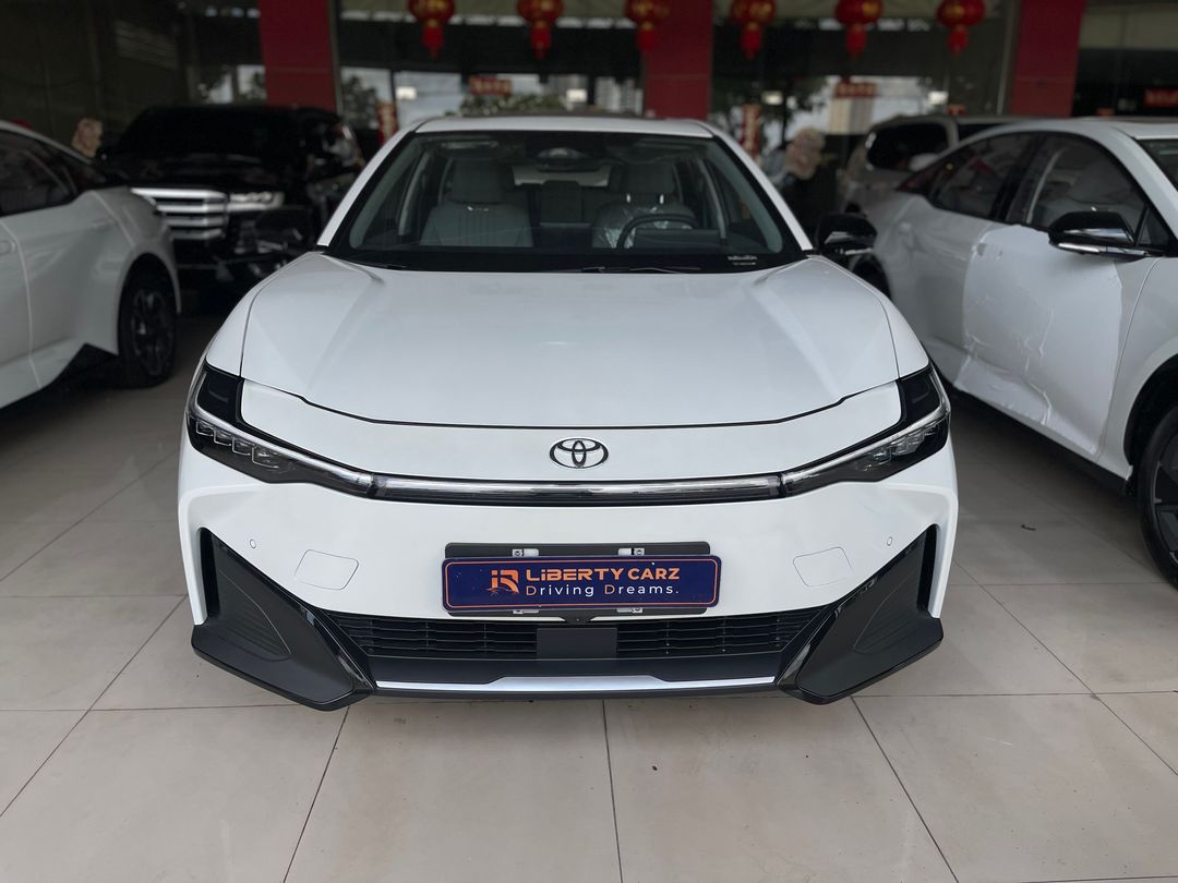 តូយ៉ូតា BZ3 2024forsale