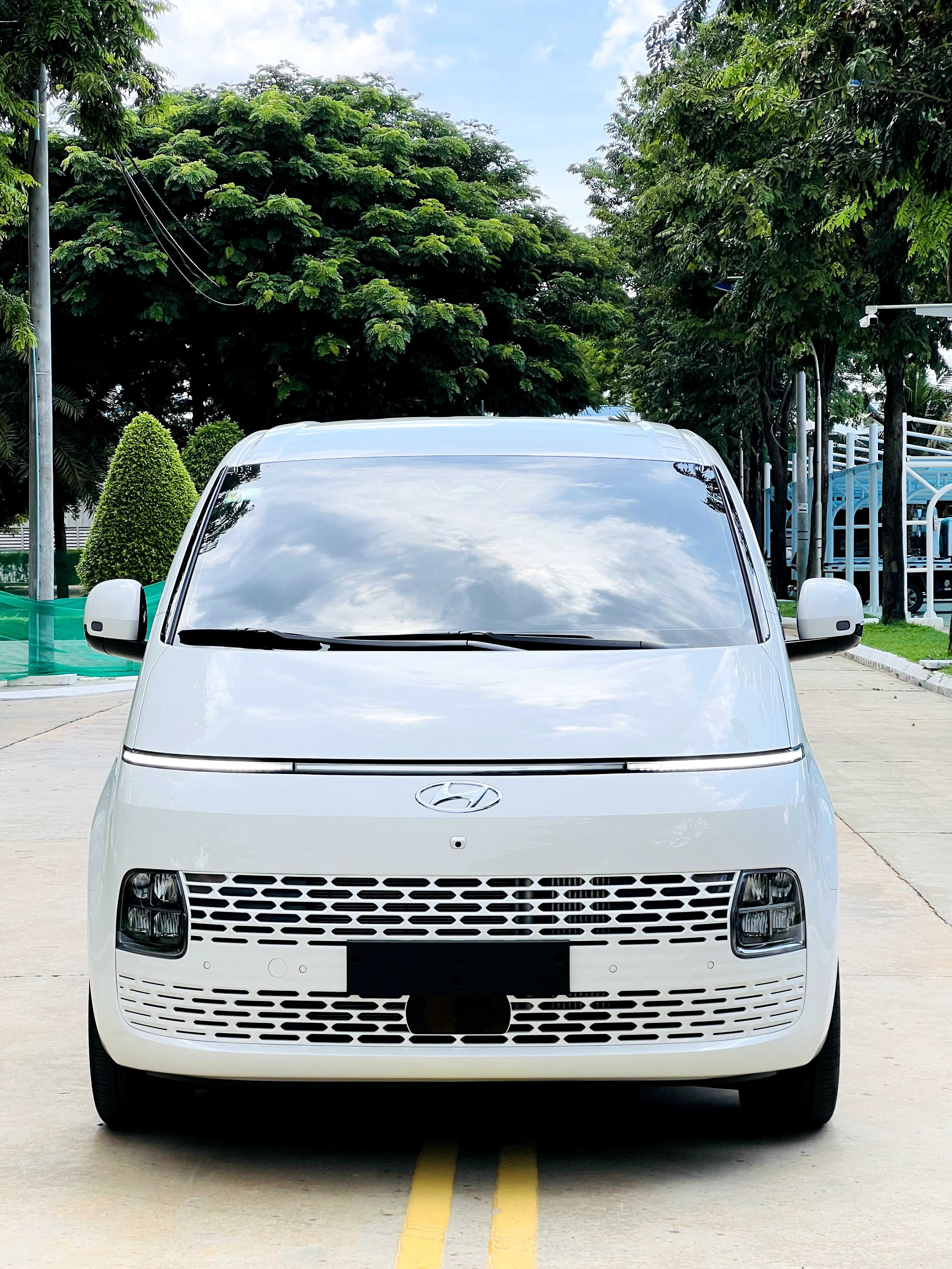 Hyundai Staria 2024