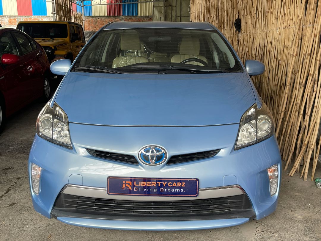តូយ៉ូតា Prius 2012forsale
