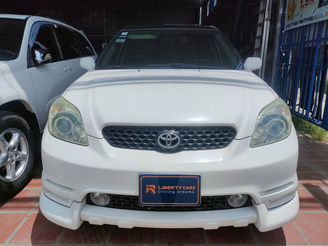 តូយ៉ូតា Matrix 2004forsale