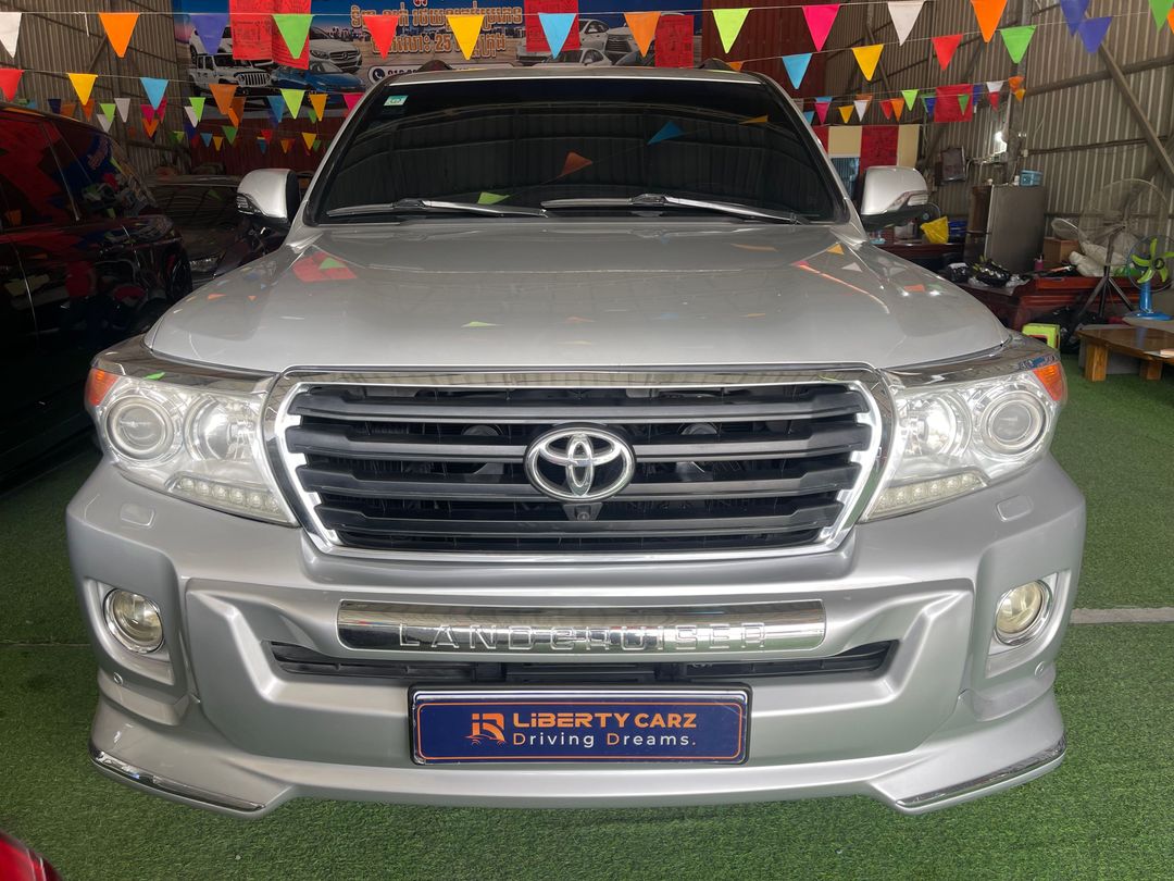 តូយ៉ូតា Land Cruiser 2008forsale