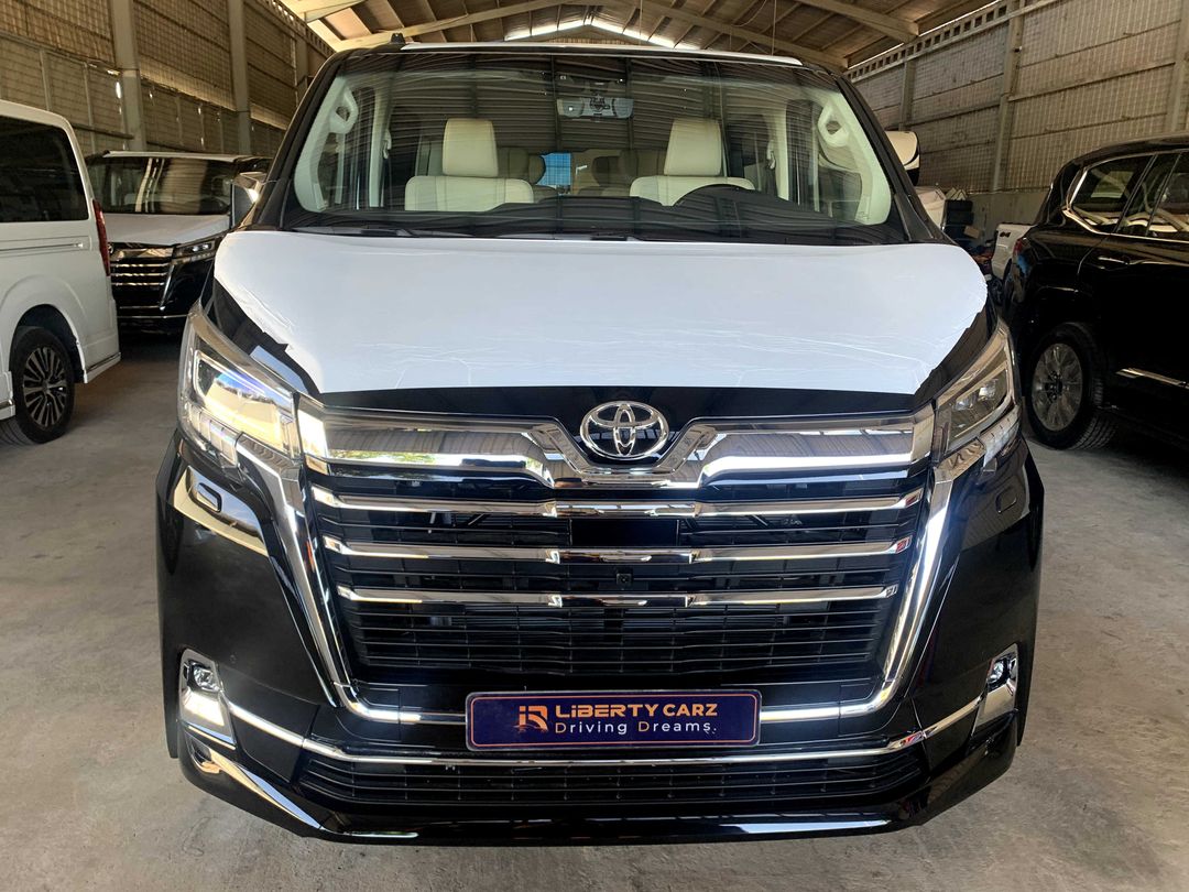 តូយ៉ូតា Granvia 2025forsale