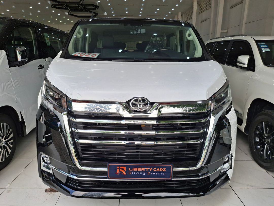 តូយ៉ូតា Granvia 2025forsale