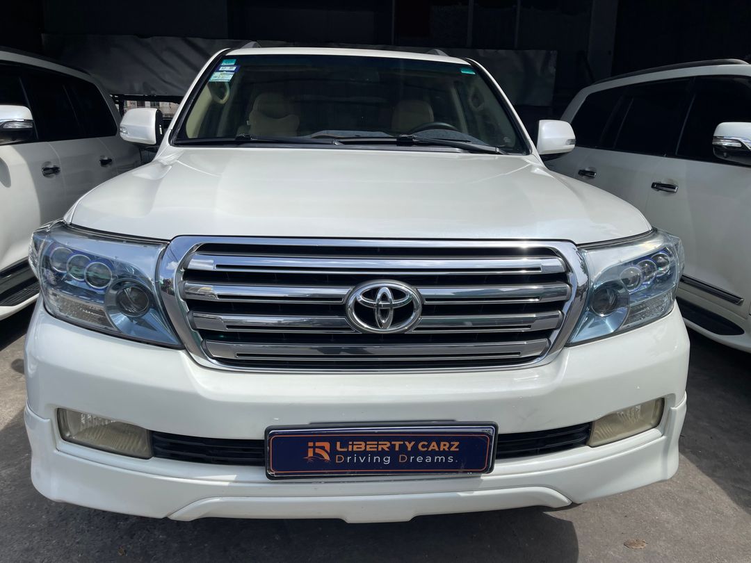 តូយ៉ូតា Land Cruiser 2008forsale