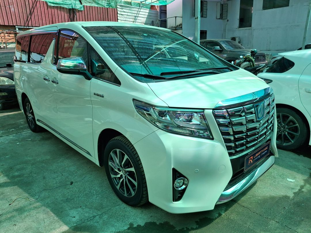 តូយ៉ូតា អាល់ហ្វា 2015forsale