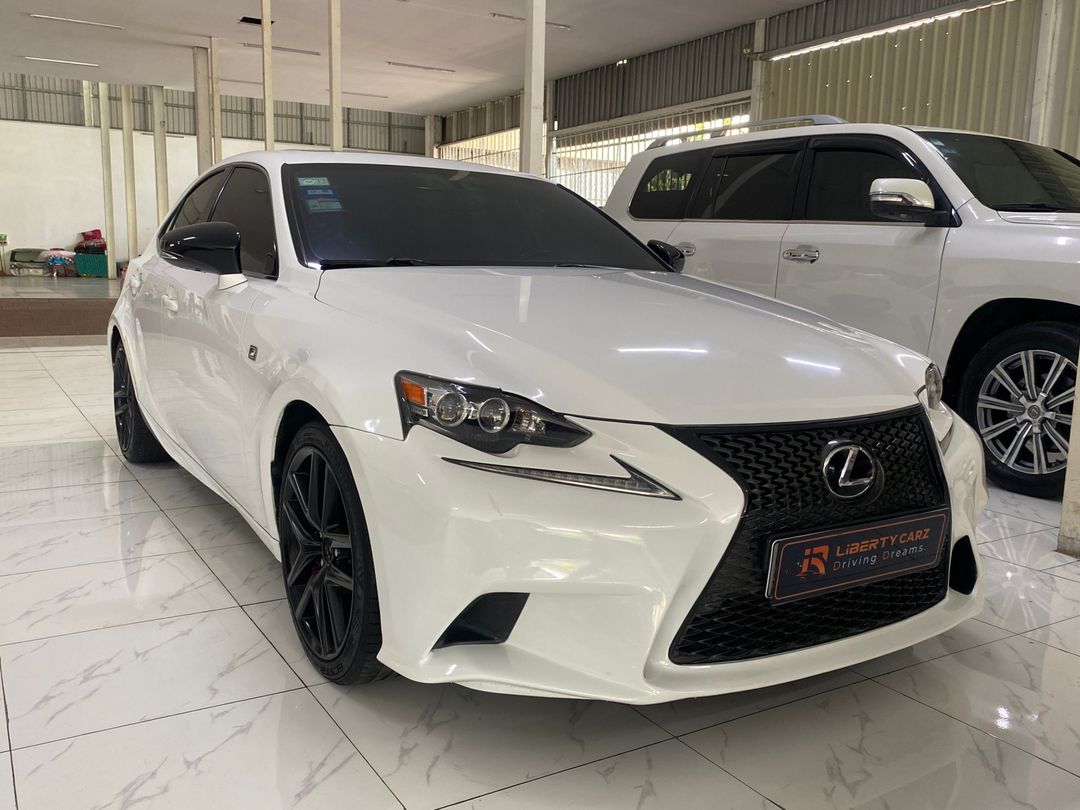 Lexus is200t 2016forsale