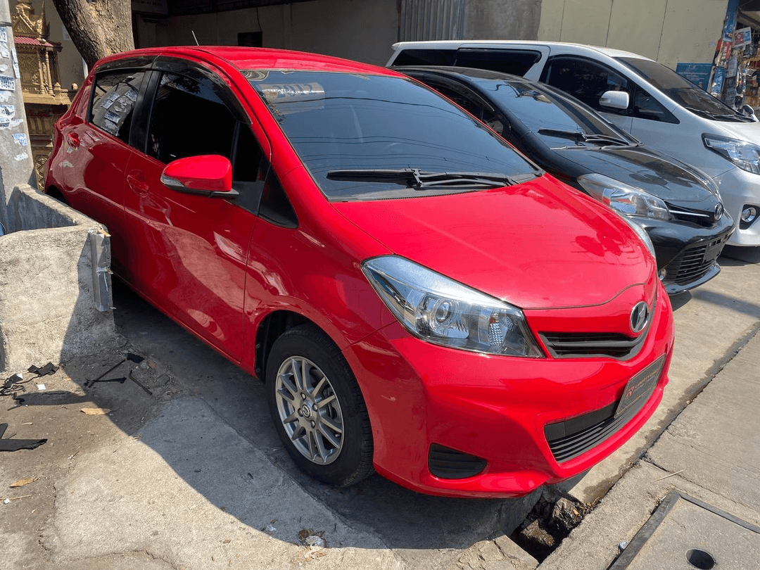 តូយ៉ូតា Vitz 2012forsale