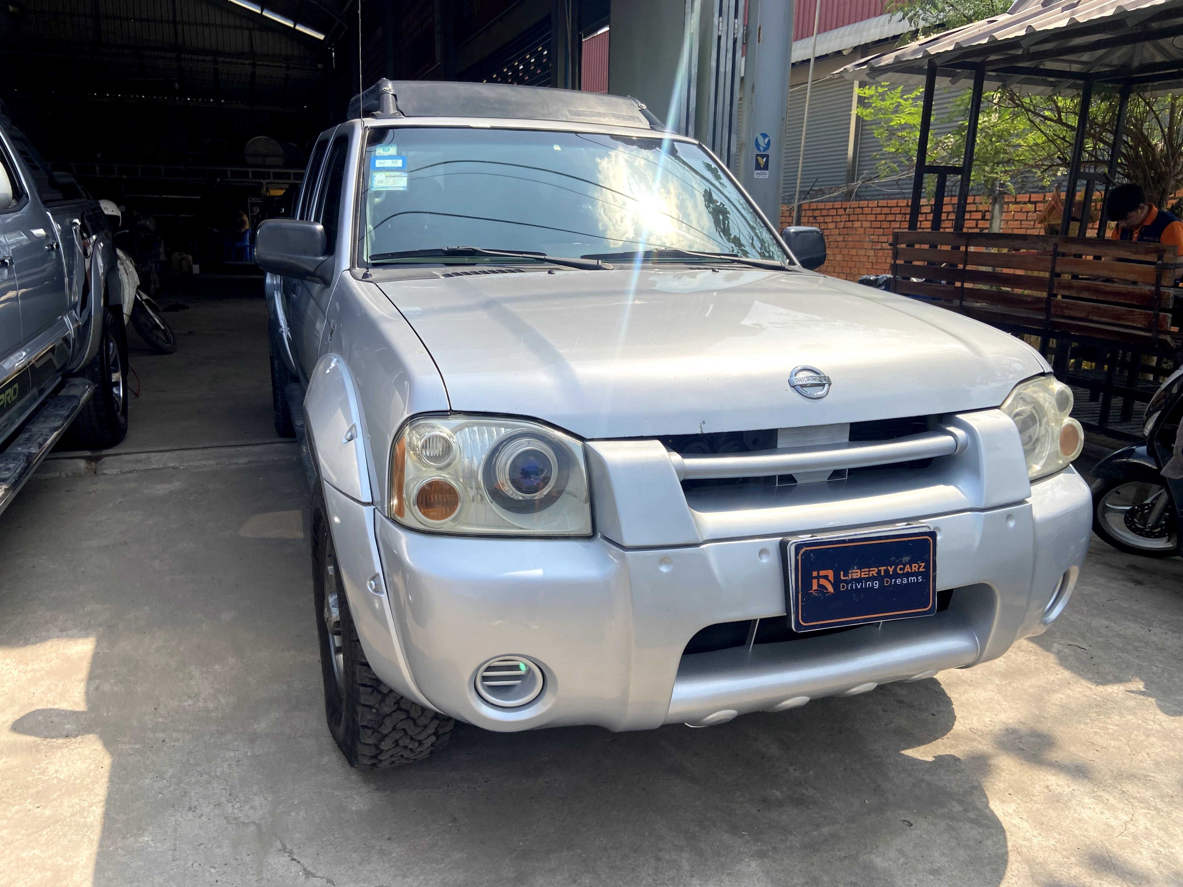 Nissan Frontier 2002