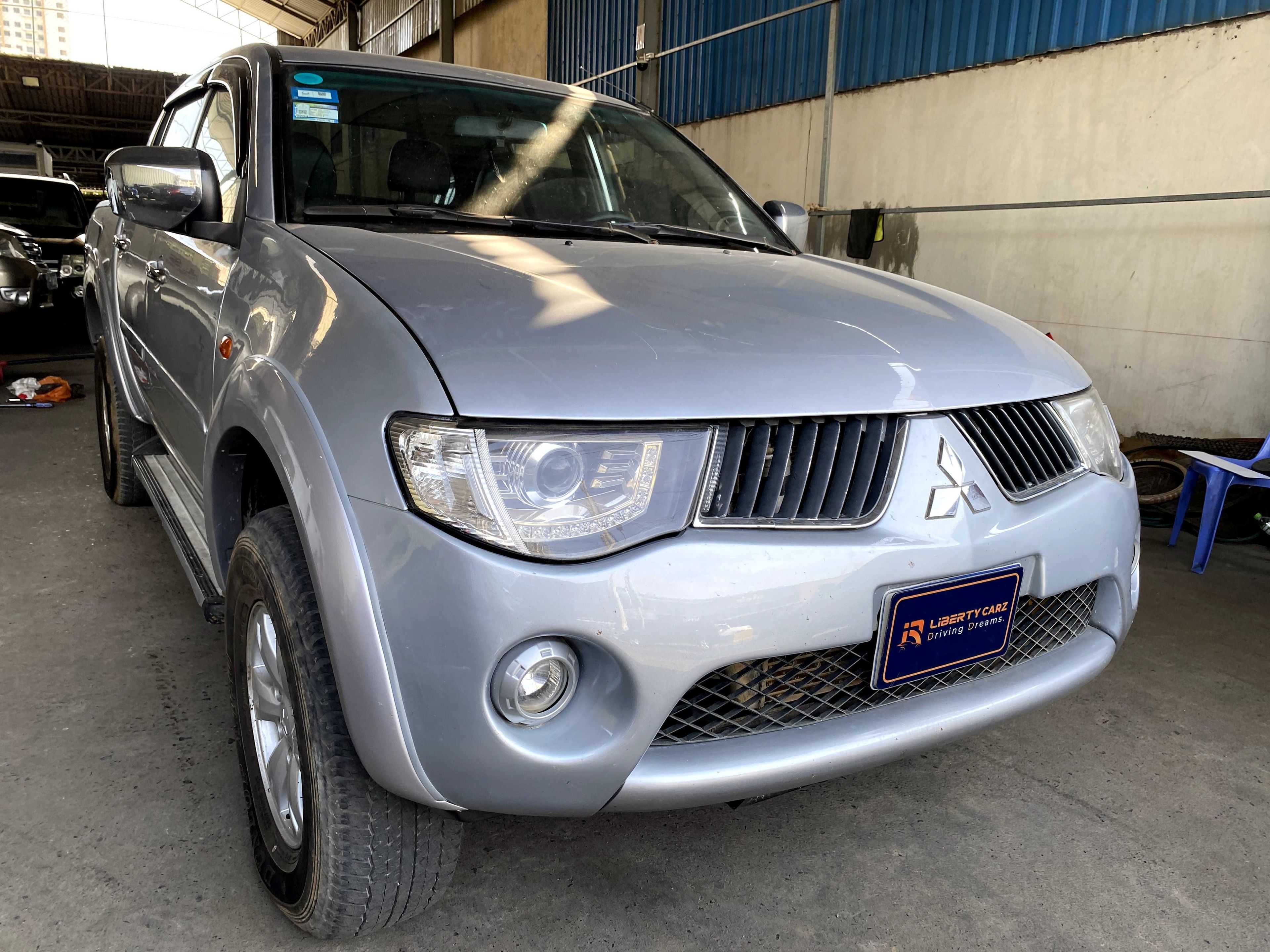 Mitsubishi Triton 2009