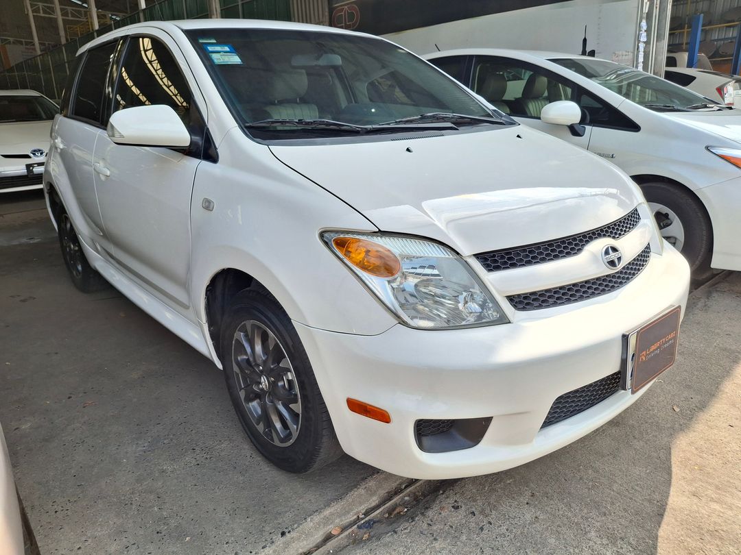 តូយ៉ូតា Scion 2006forsale