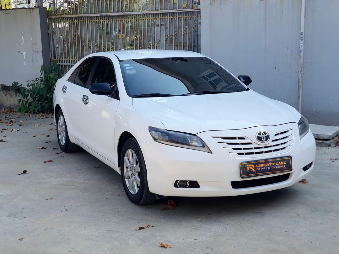 តូយ៉ូតា Camry Le 2007forsale