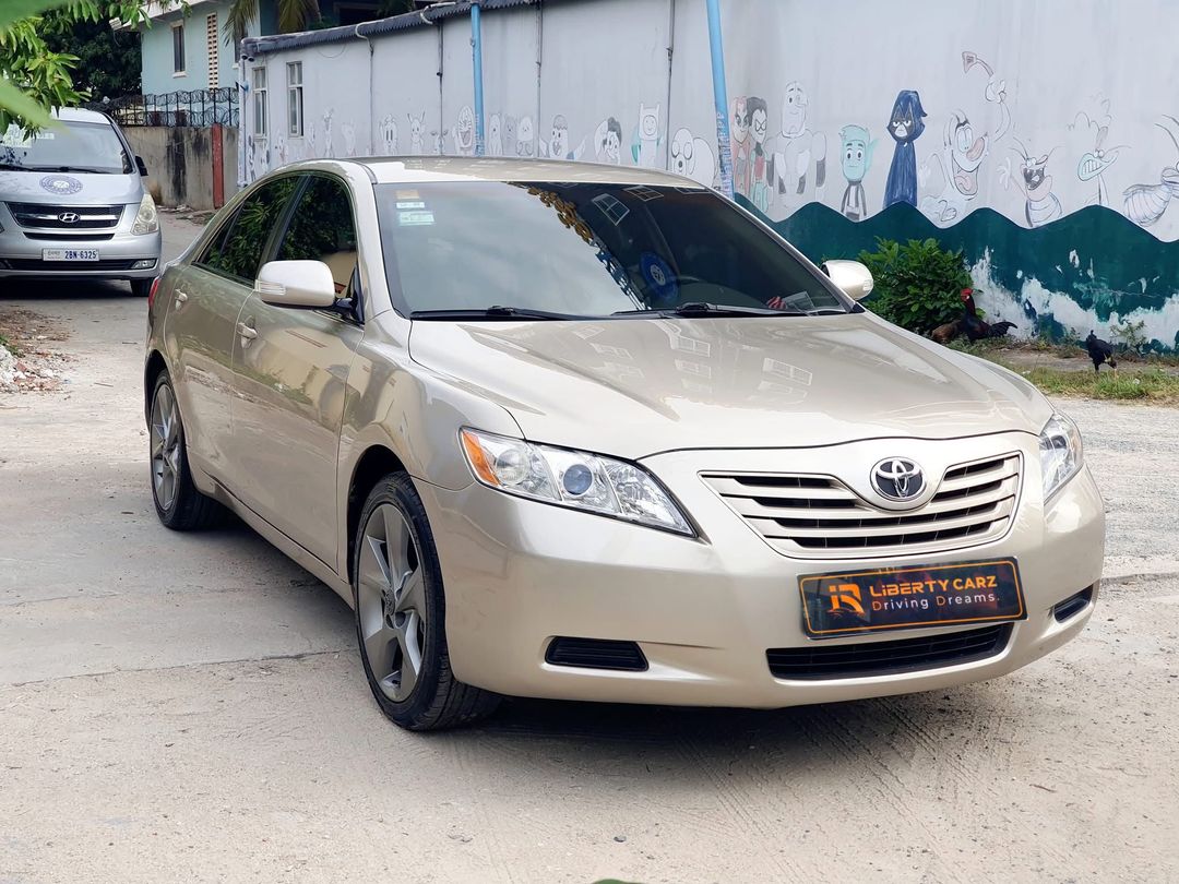 តូយ៉ូតា Camry Le 2007forsale