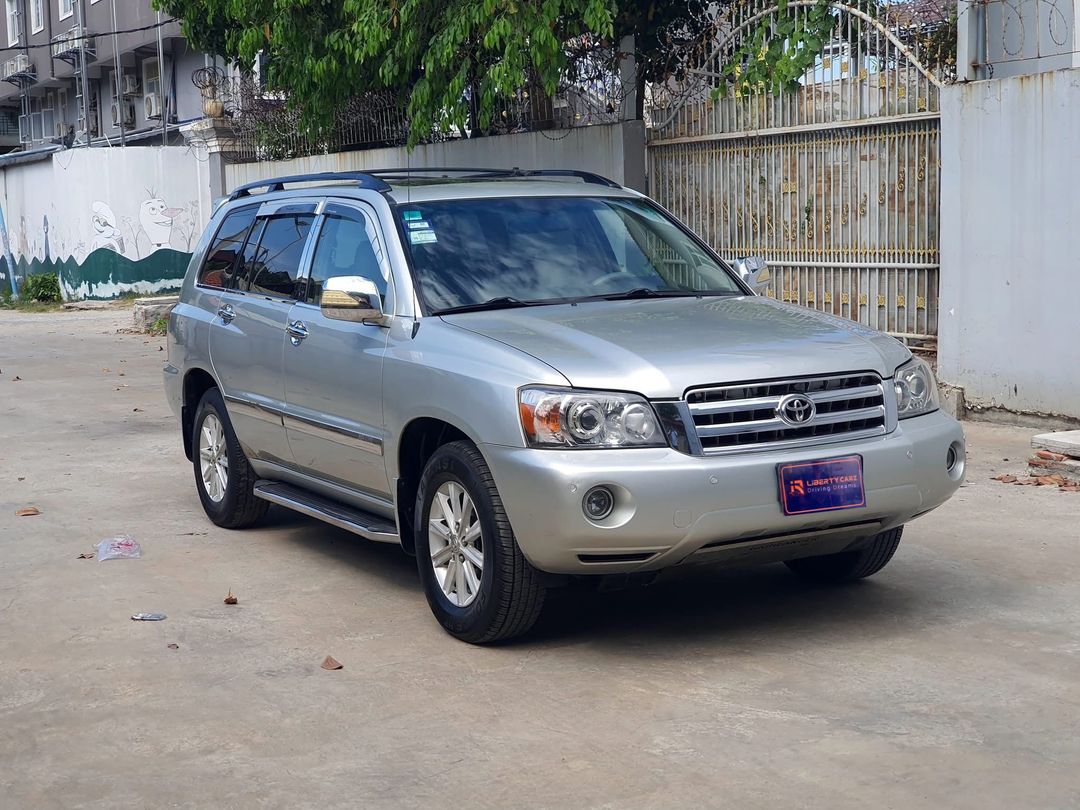 តូយ៉ូតា Highlander 2004forsale