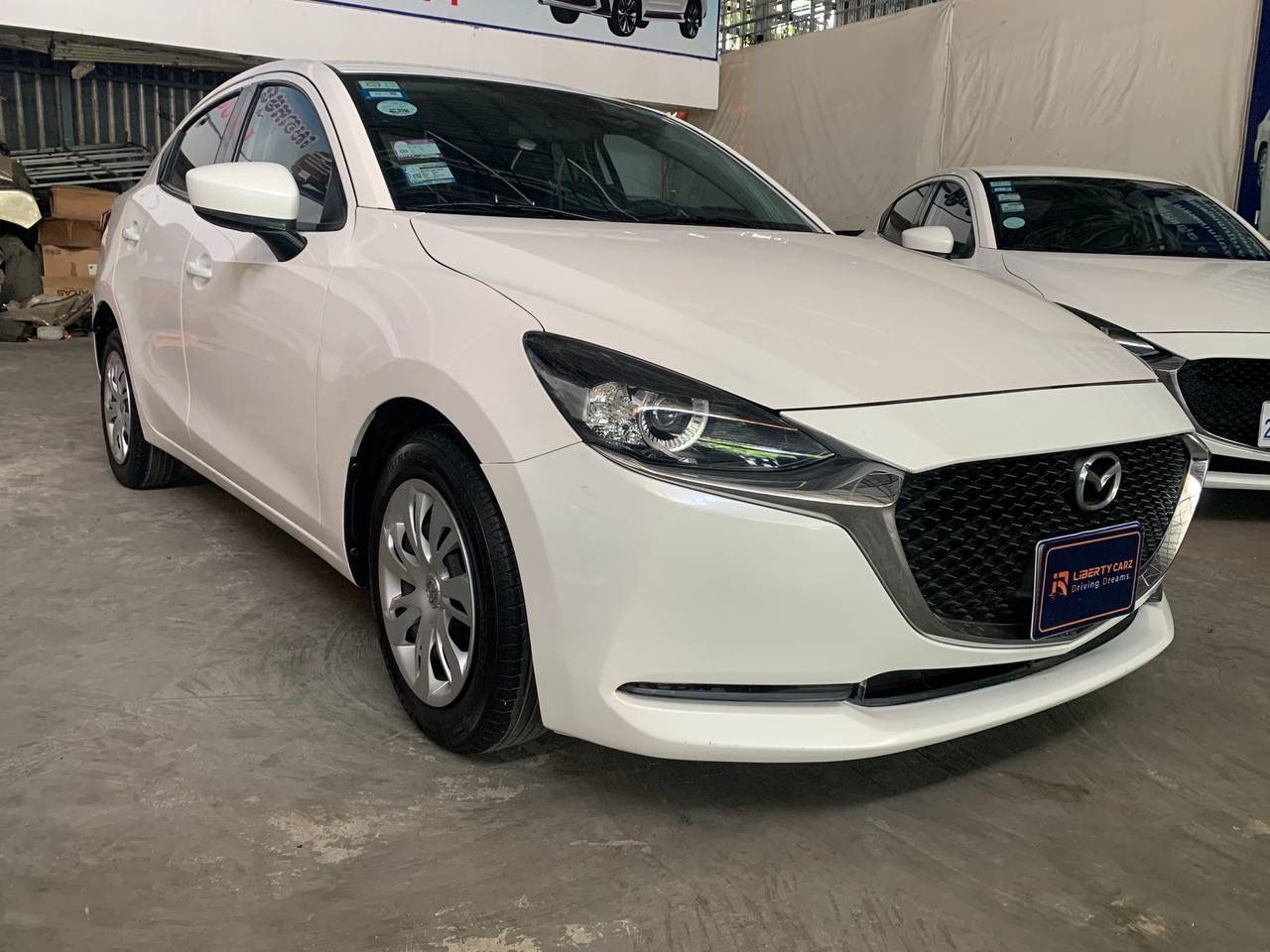 Mazda 2 2023