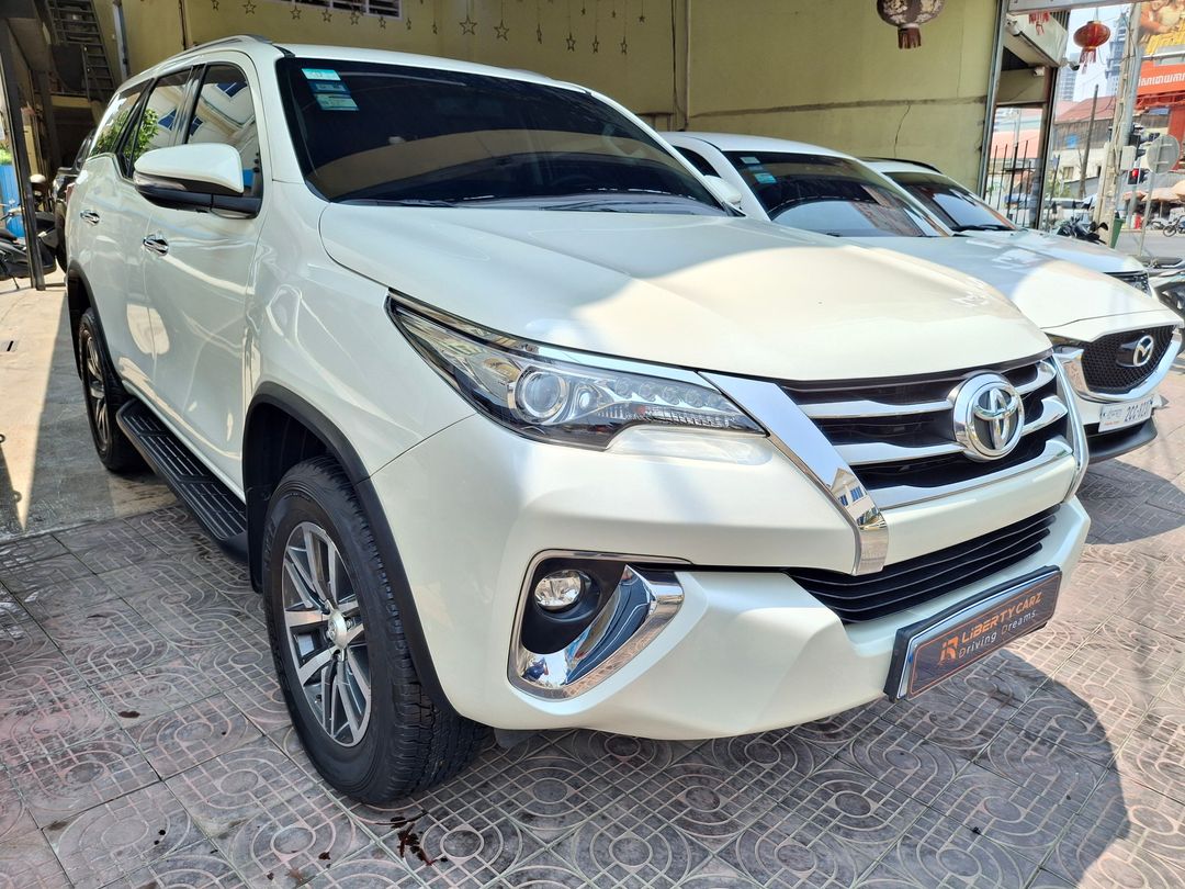 តូយ៉ូតា Fortuner 2018forsale