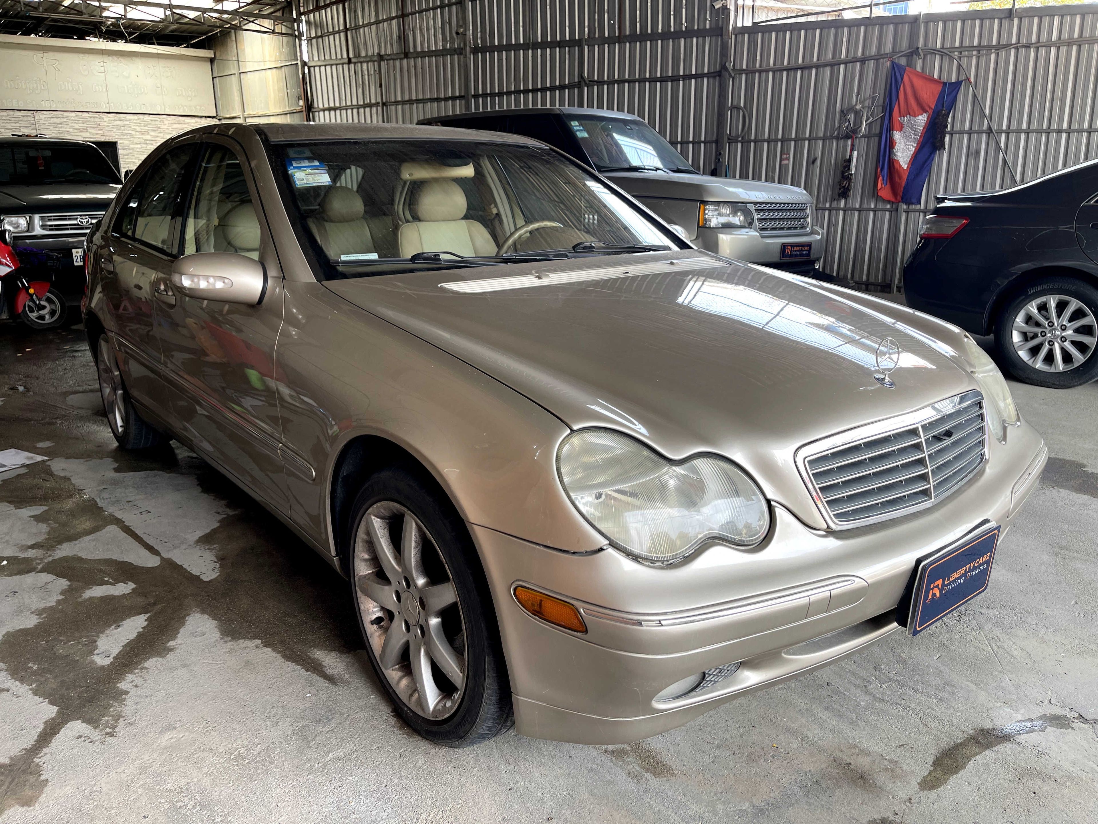 Mercedes-Benz C240 2002