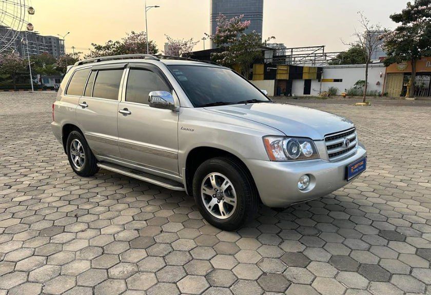 តូយ៉ូតា Highlander 2001forsale