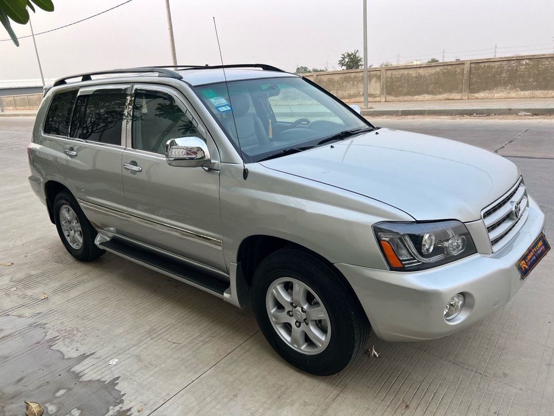 តូយ៉ូតា Highlander 2002forsale