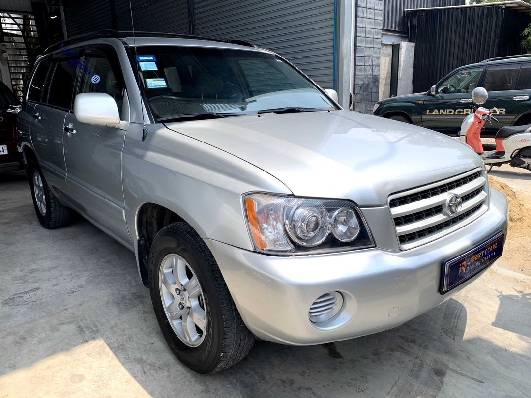 តូយ៉ូតា Highlander 2001forsale