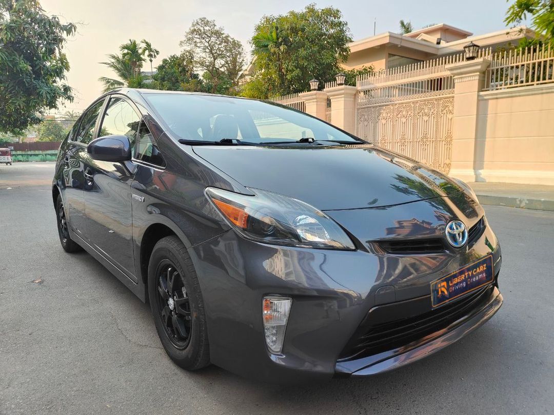តូយ៉ូតា Prius 2012forsale