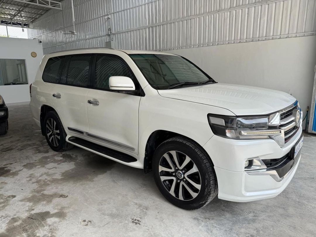 តូយ៉ូតា Land Cruiser 2008forsale