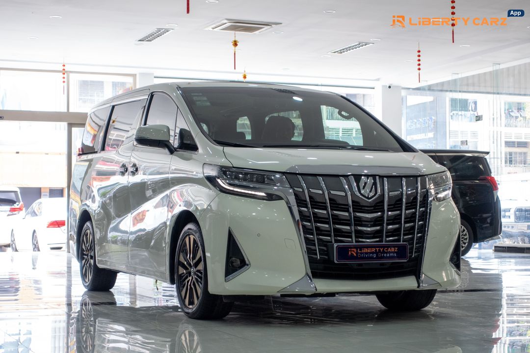 តូយ៉ូតា អាល់ហ្វា 2016forsale