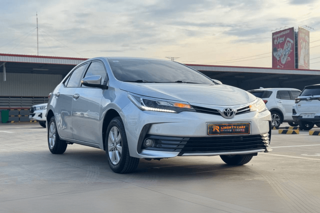 តូយ៉ូតា Corolla Altis 2017forsale