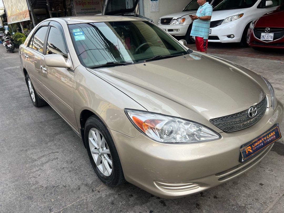 តូយ៉ូតា Camry Le 2002forsale