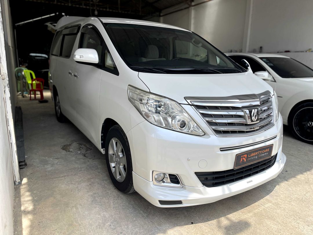 តូយ៉ូតា អាល់ហ្វា 2012forsale