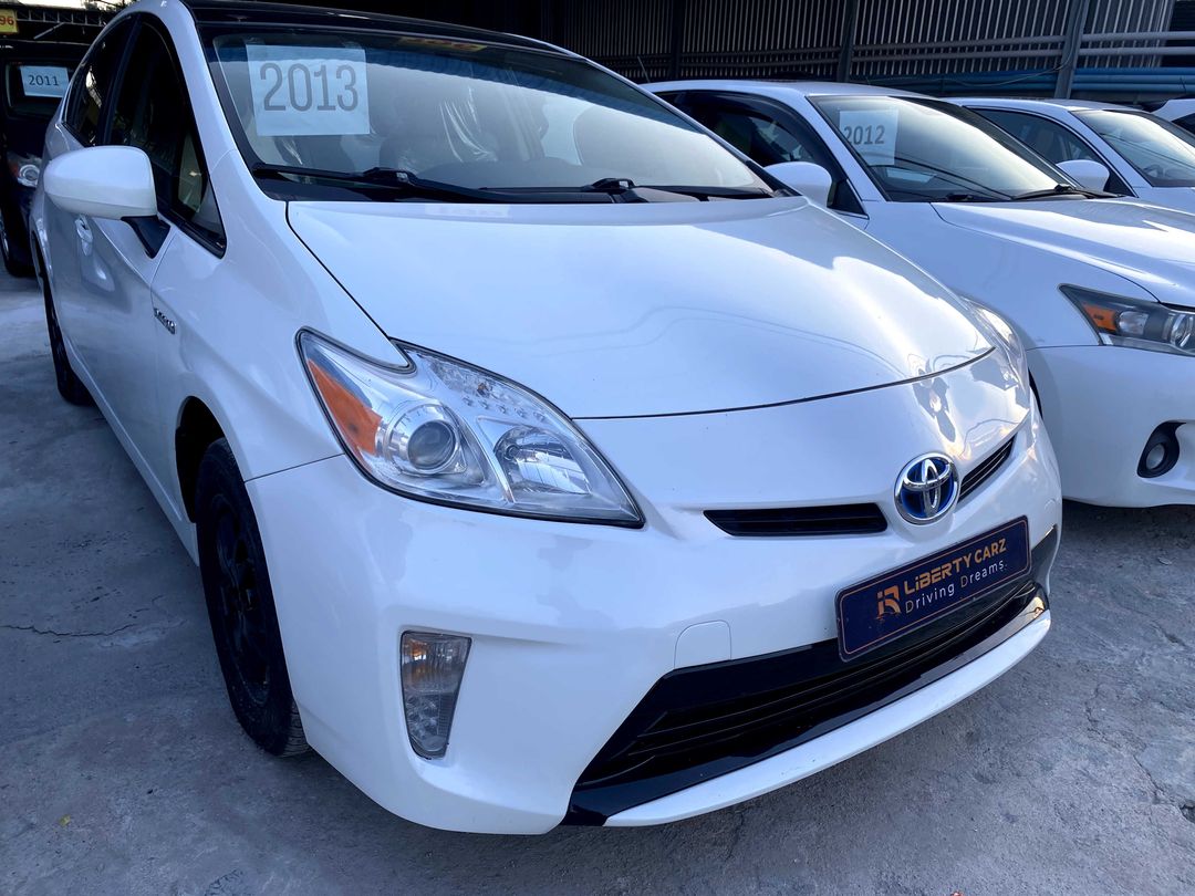 តូយ៉ូតា Prius 2013forsale