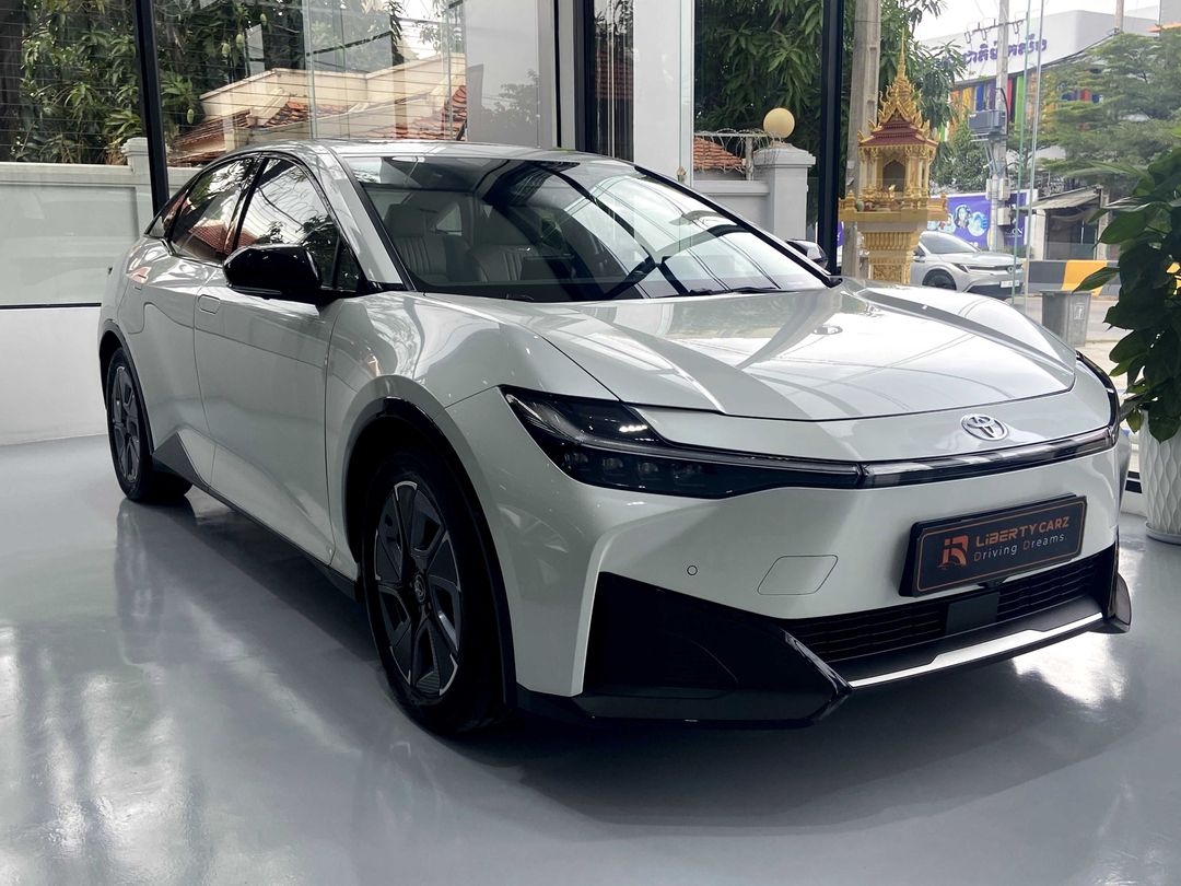 តូយ៉ូតា BZ3 2025forsale