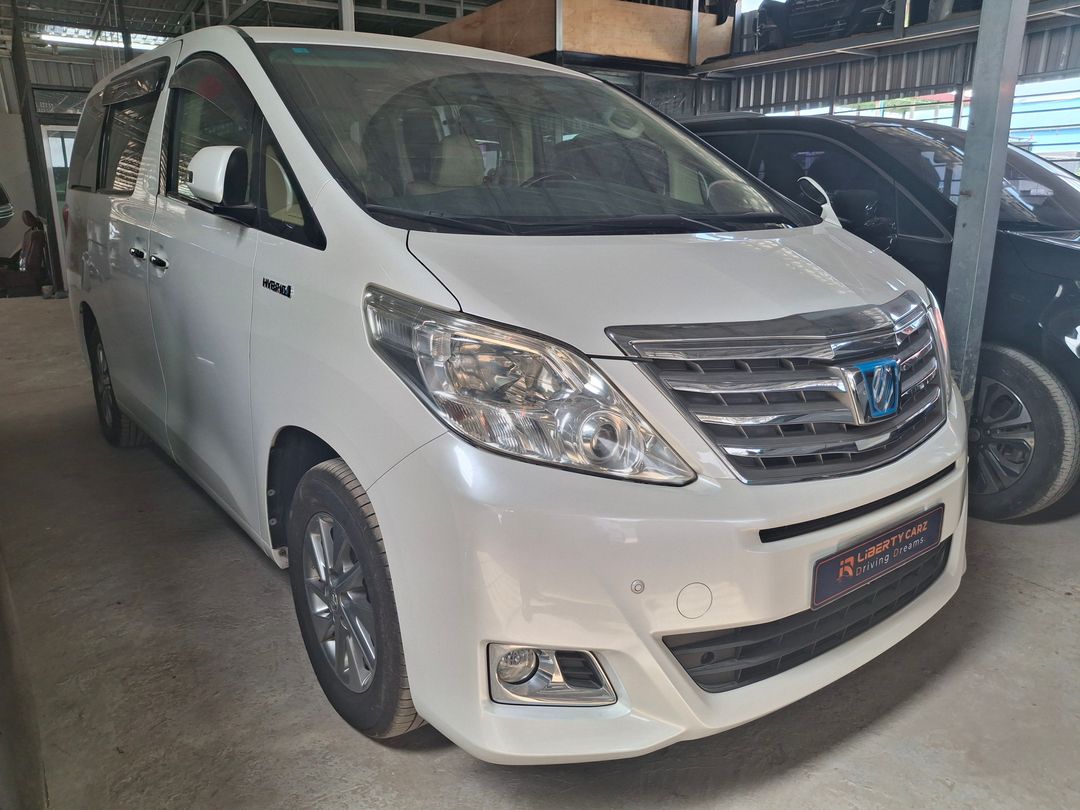 តូយ៉ូតា អាល់ហ្វា 2012forsale