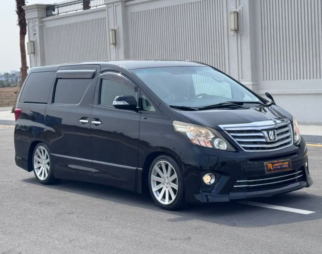 តូយ៉ូតា អាល់ហ្វា 2012forsale