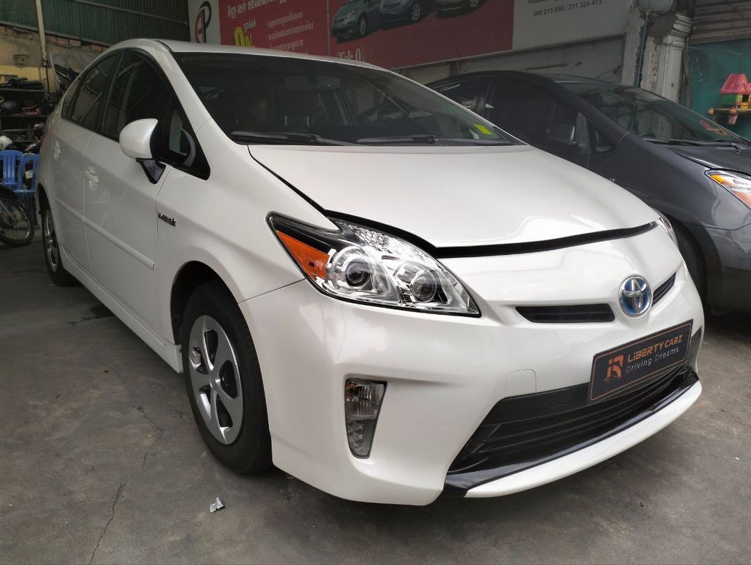 តូយ៉ូតា Prius 2012forsale
