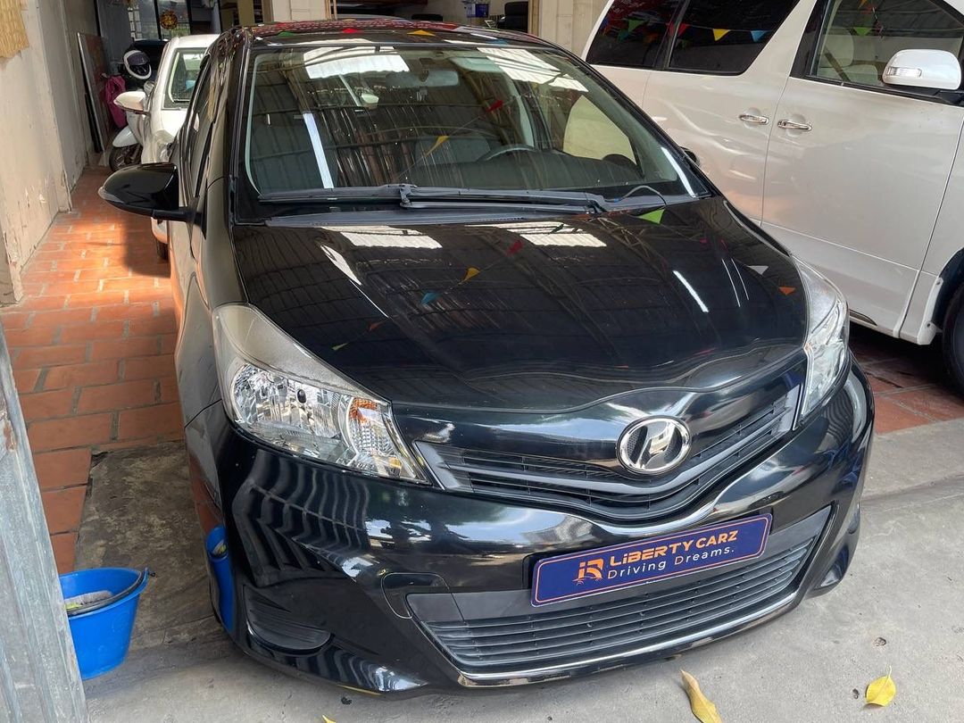 តូយ៉ូតា Vitz 2012forsale
