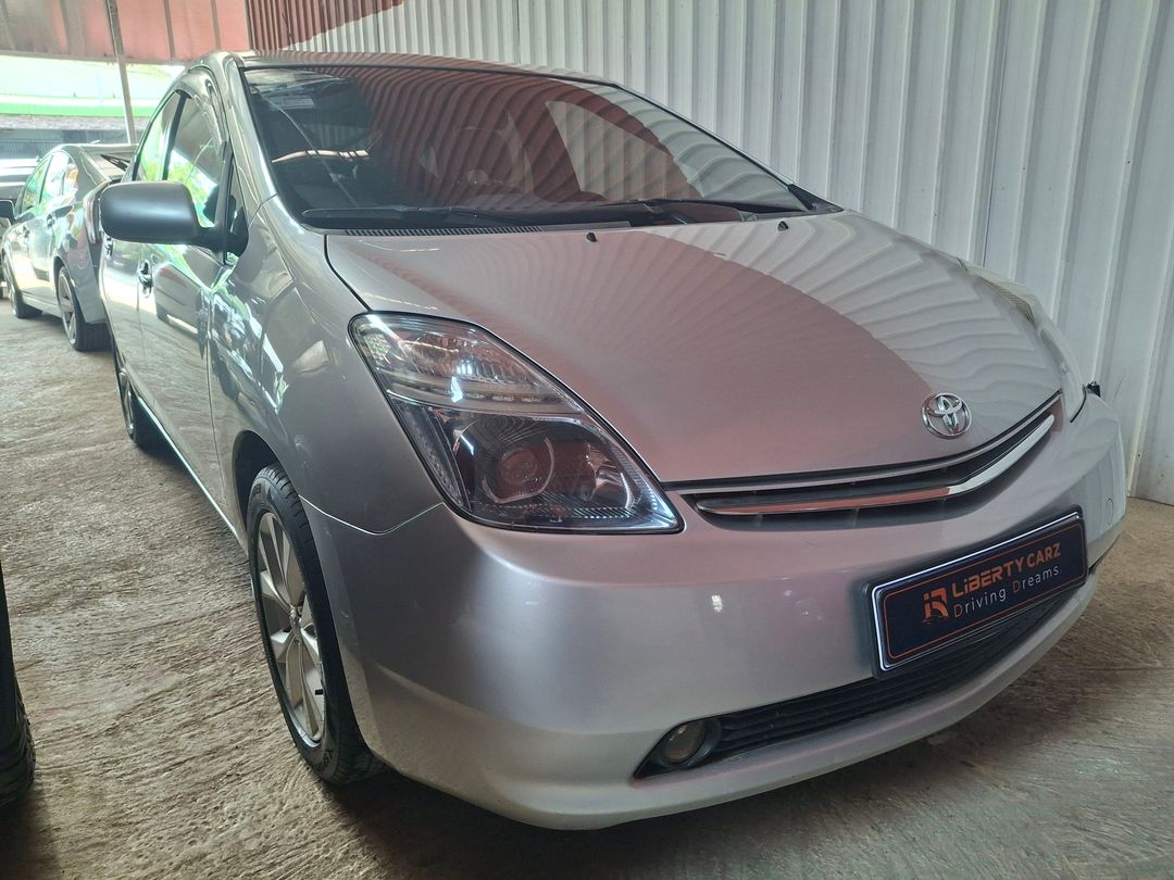 តូយ៉ូតា Prius 2004forsale