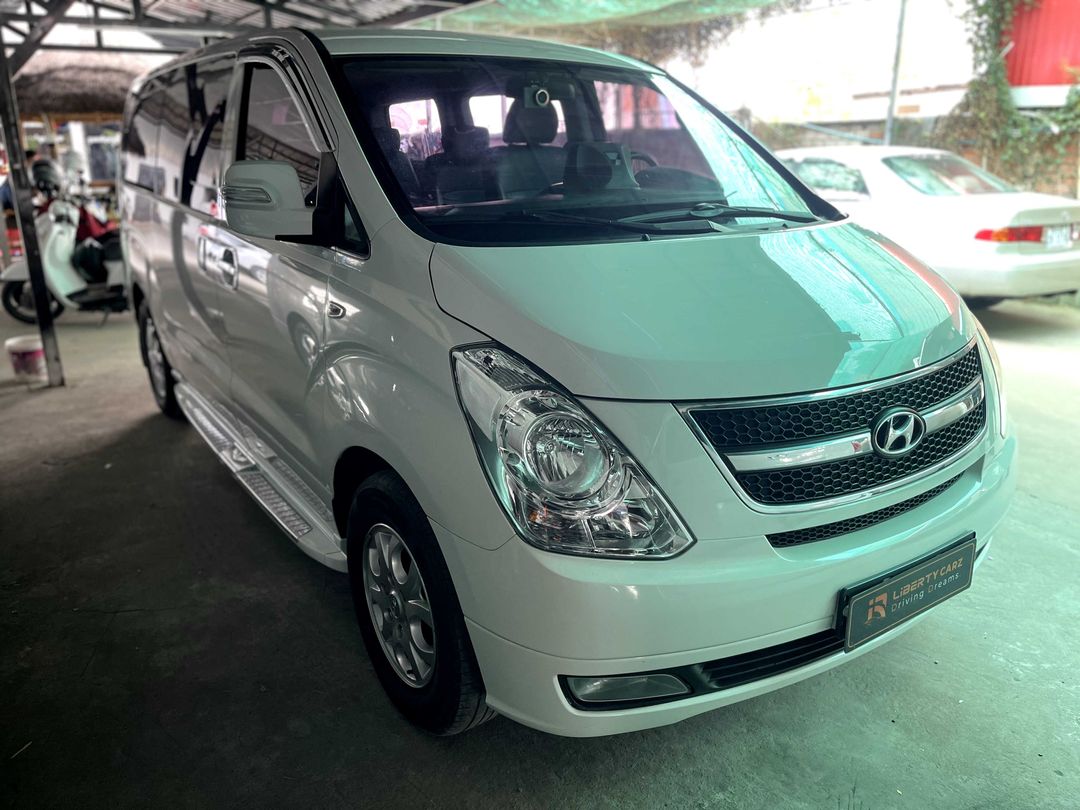 Hyundai Starex VGT 2015forsale