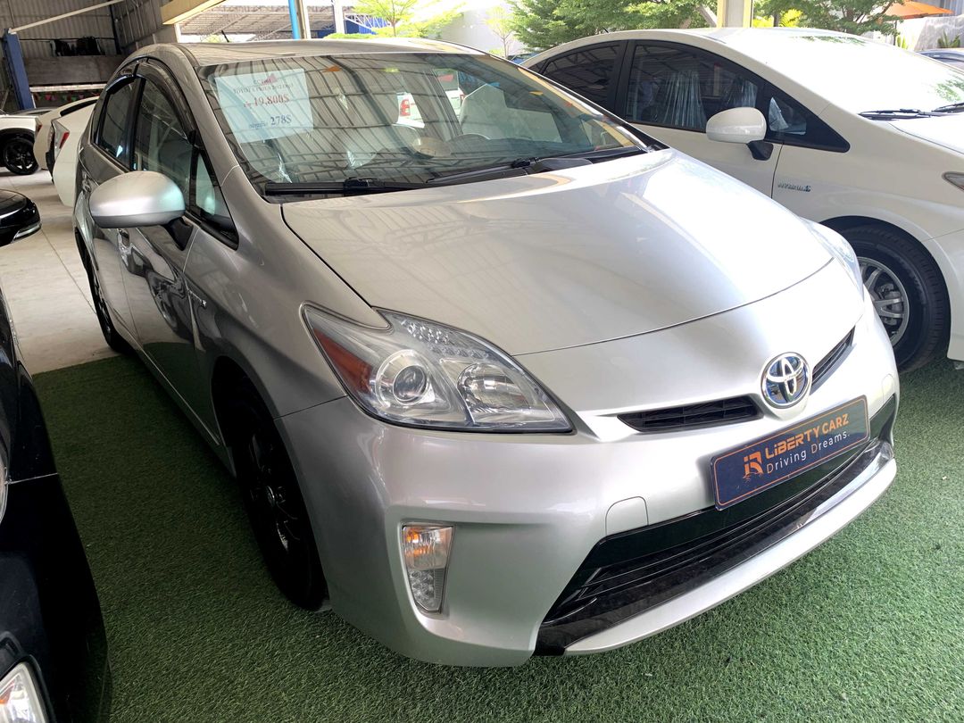 តូយ៉ូតា Prius 2012forsale
