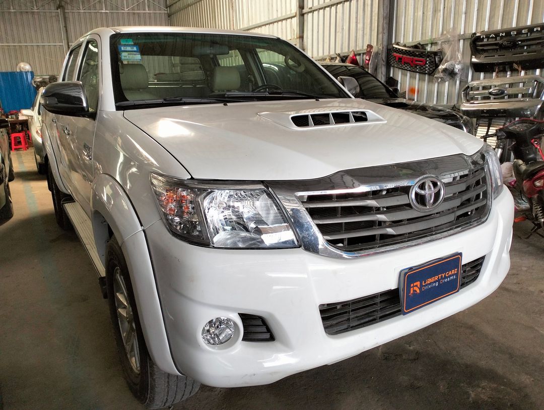 តូយ៉ូតា Hilux Vigo 2014forsale