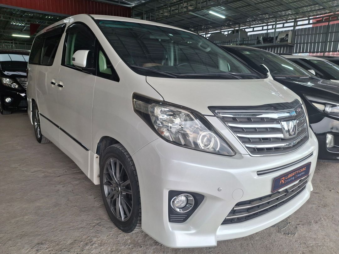 តូយ៉ូតា អាល់ហ្វា 2012forsale