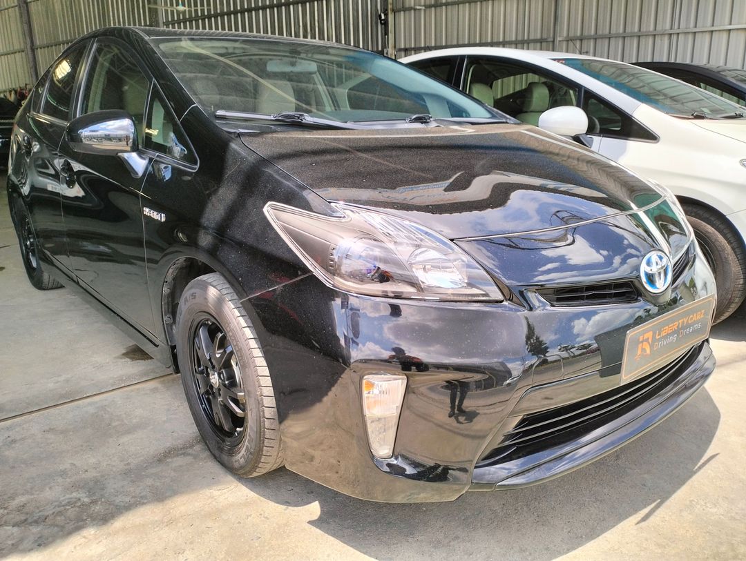 តូយ៉ូតា Prius 2012forsale