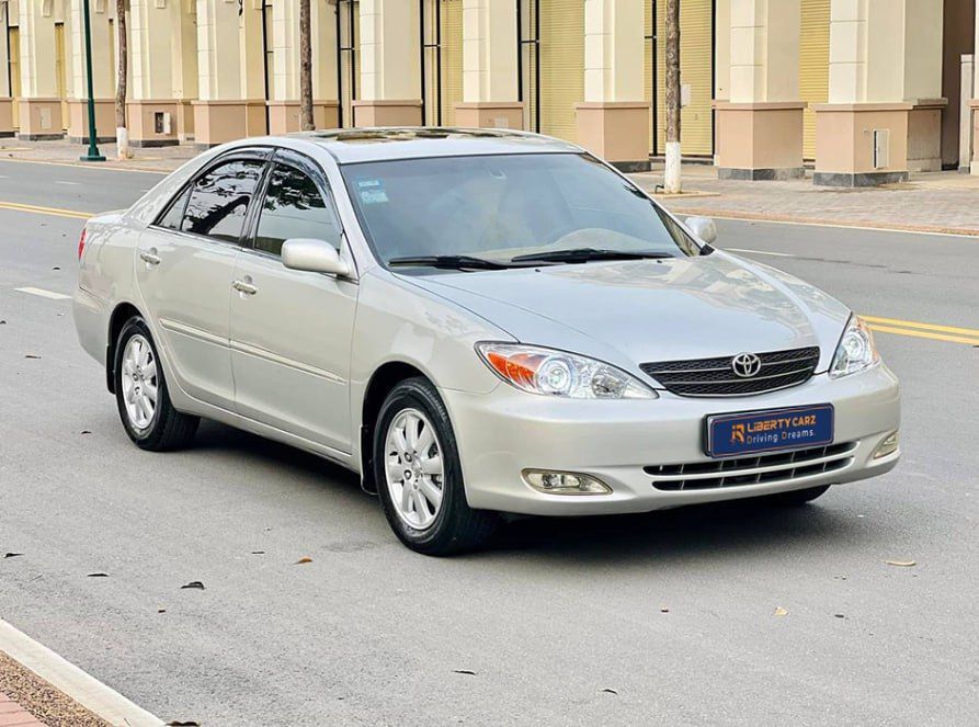 តូយ៉ូតា Camry XLE 2003forsale