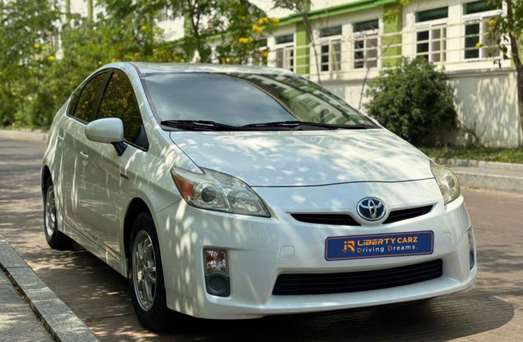 តូយ៉ូតា Prius 2011forsale