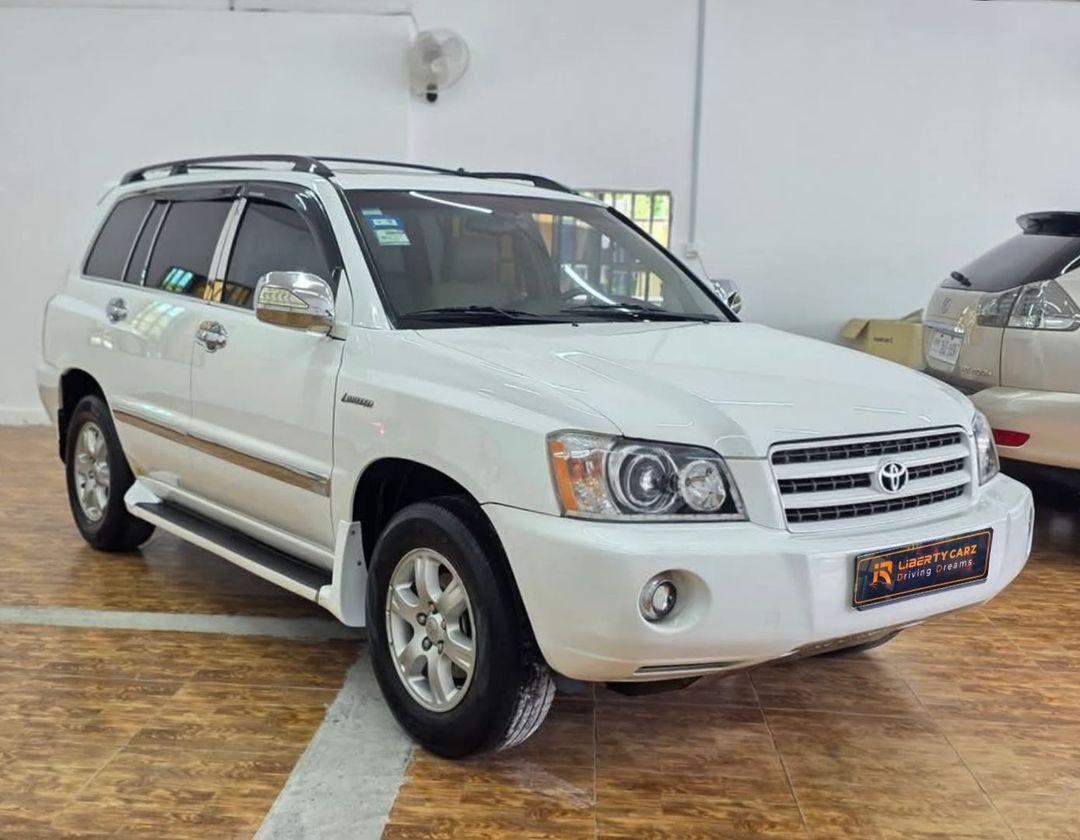 តូយ៉ូតា Highlander 2001forsale