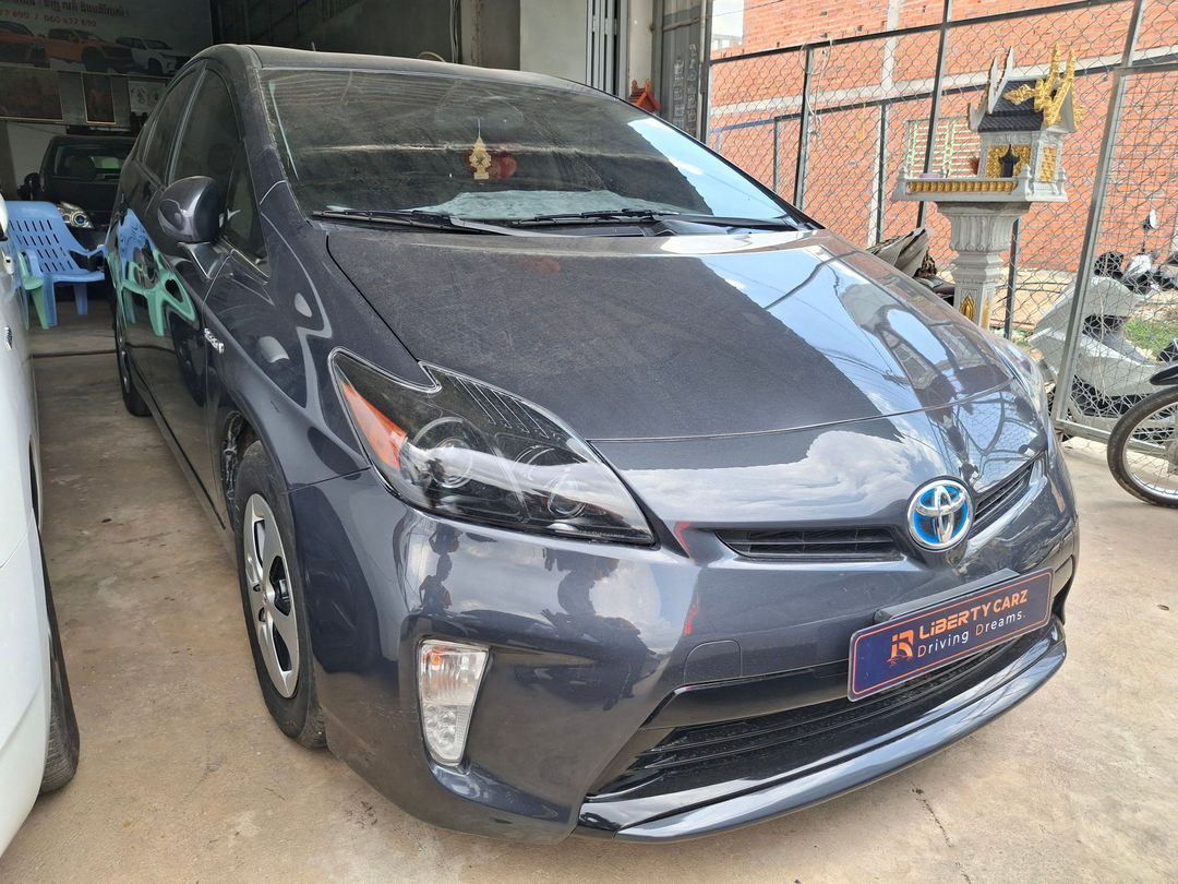 តូយ៉ូតា Prius 2012forsale